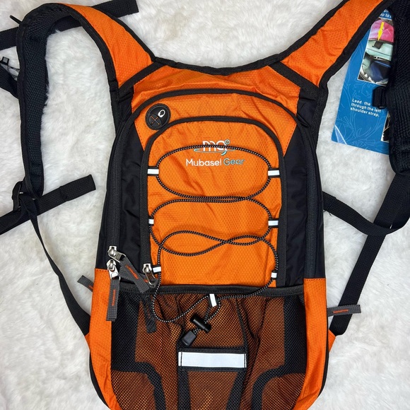 Insulated Hydration Backpack Pack with 2L BPA Free Bladder - Keeps Liquid Cool - Picture 1 of 7